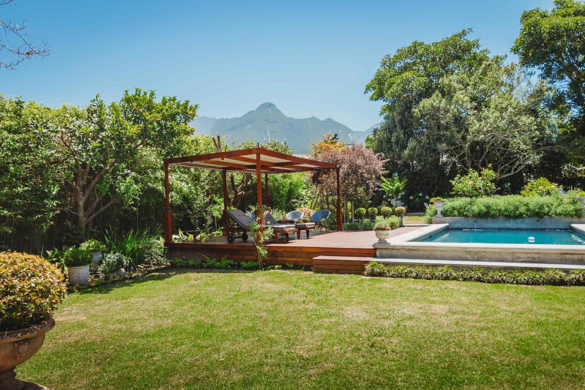 Atello Guesthouse George Exterior foto